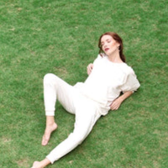 MINIMALIST Prep - Ultimate Preppy Staple Pullover - Picture 2 of 2